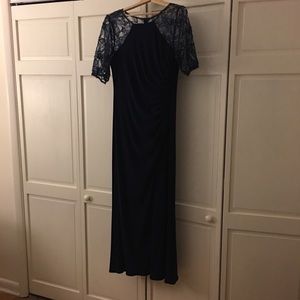 Adrianna Papell evening gown in Navy blue